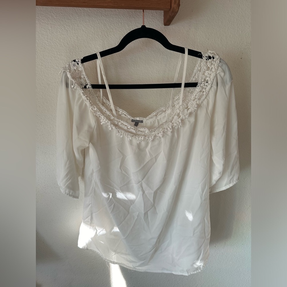 Chiffon off the shoulder top with lace details